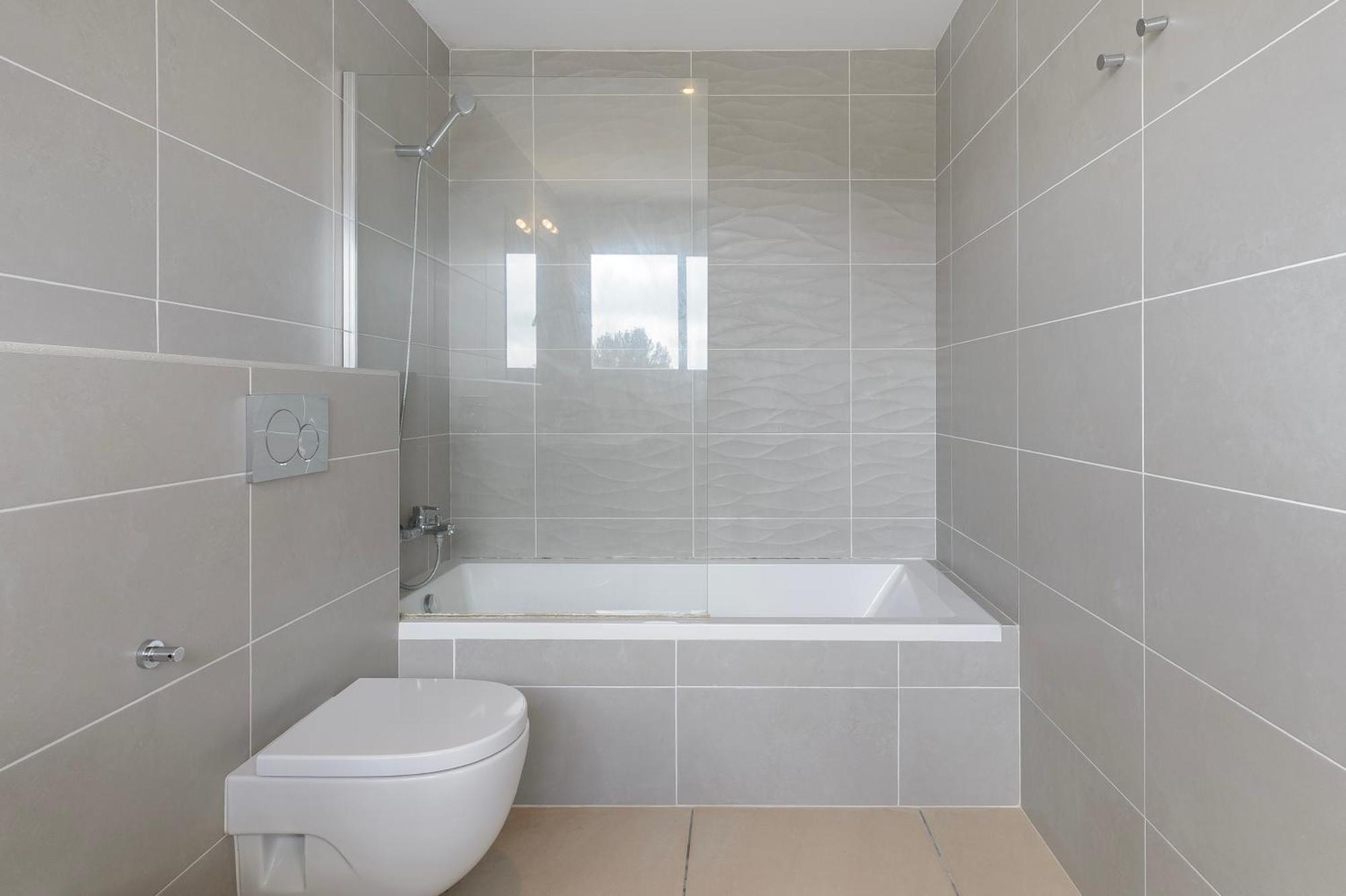 New! Es Redo-spacious & Relax *