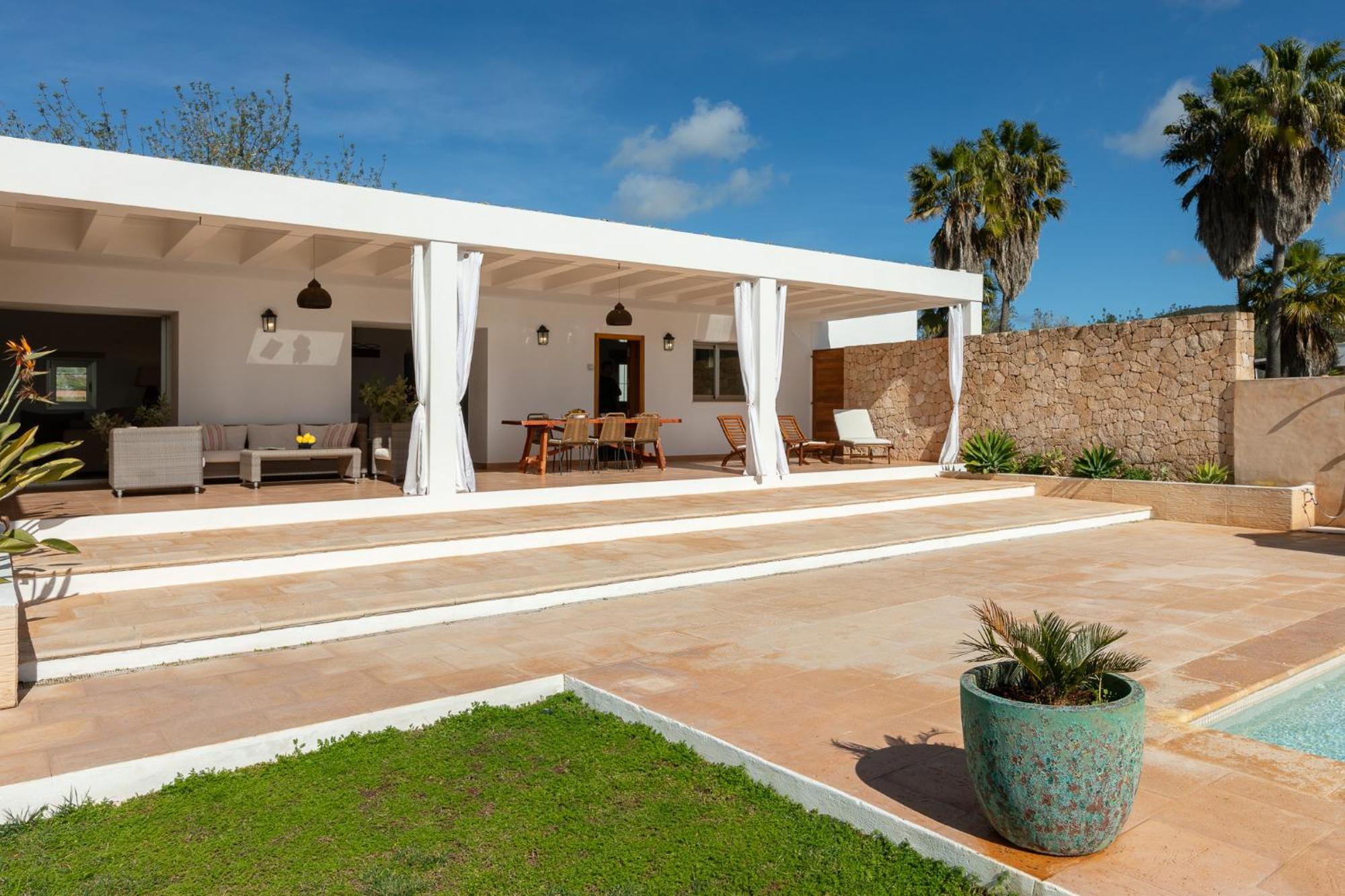New! Vinyes Villa *