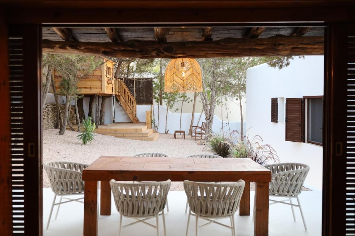 Rafel Is A 5 Minute Walk From The Amazing View Calm Area Renewed 100 Porcien On 2024 Pool Ac *