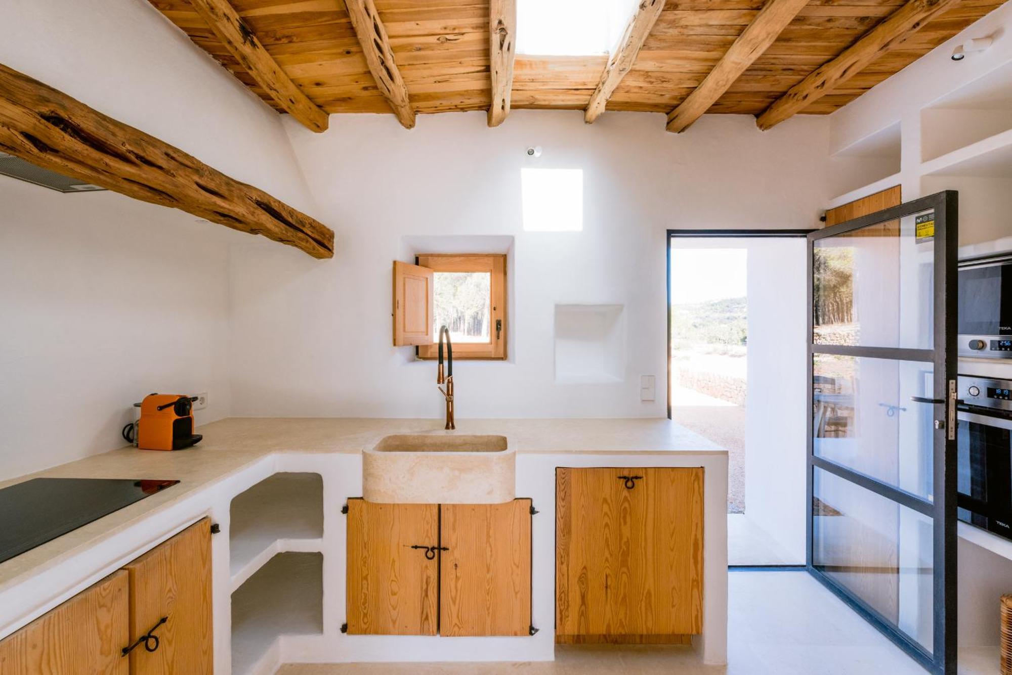 Es Pujolet Renovada 100 Porcien Un Refugio De Paz En El Corazon De Ibiza Piscina Ac Diseno Tranquilidad El Verdadero Ibiza Sant Joan De Labritja