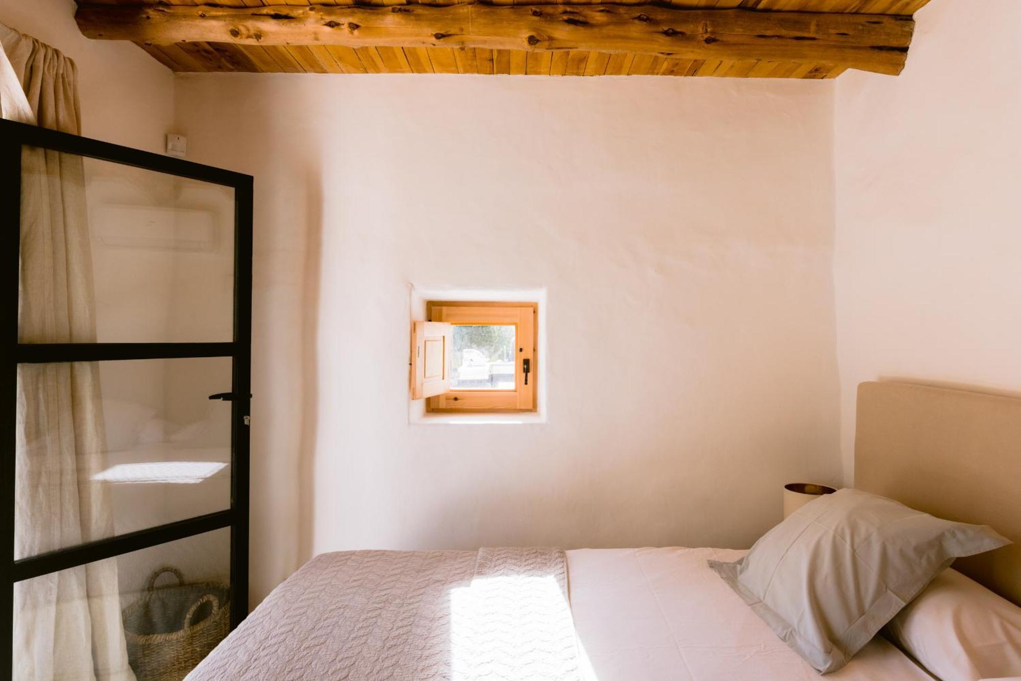 Es Pujolet Renovada 100 Porcien Un Refugio De Paz En El Corazon De Ibiza Piscina Ac Diseno Tranquilidad El Verdadero Ibiza
