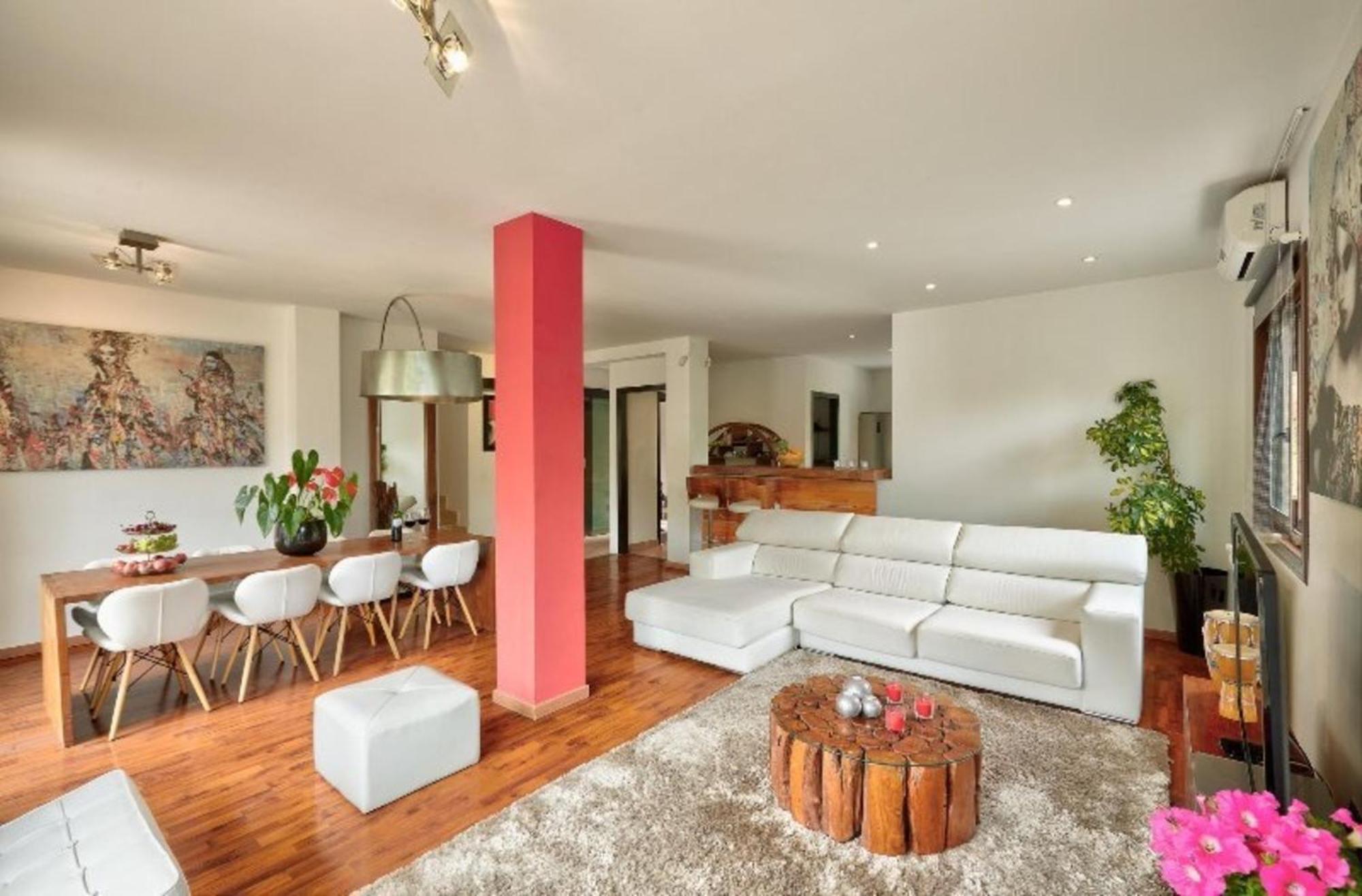 Retreats * Santa Eularia des Riu