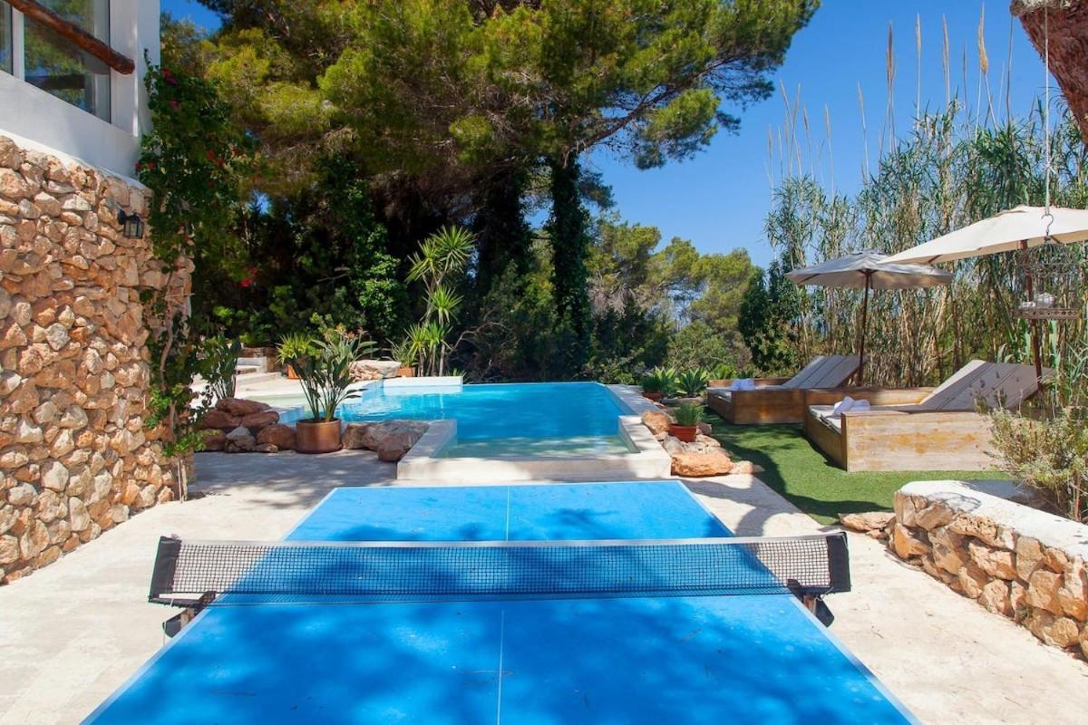 Villa Classic For 12- Pool, Bbq, Big Exterior Area *