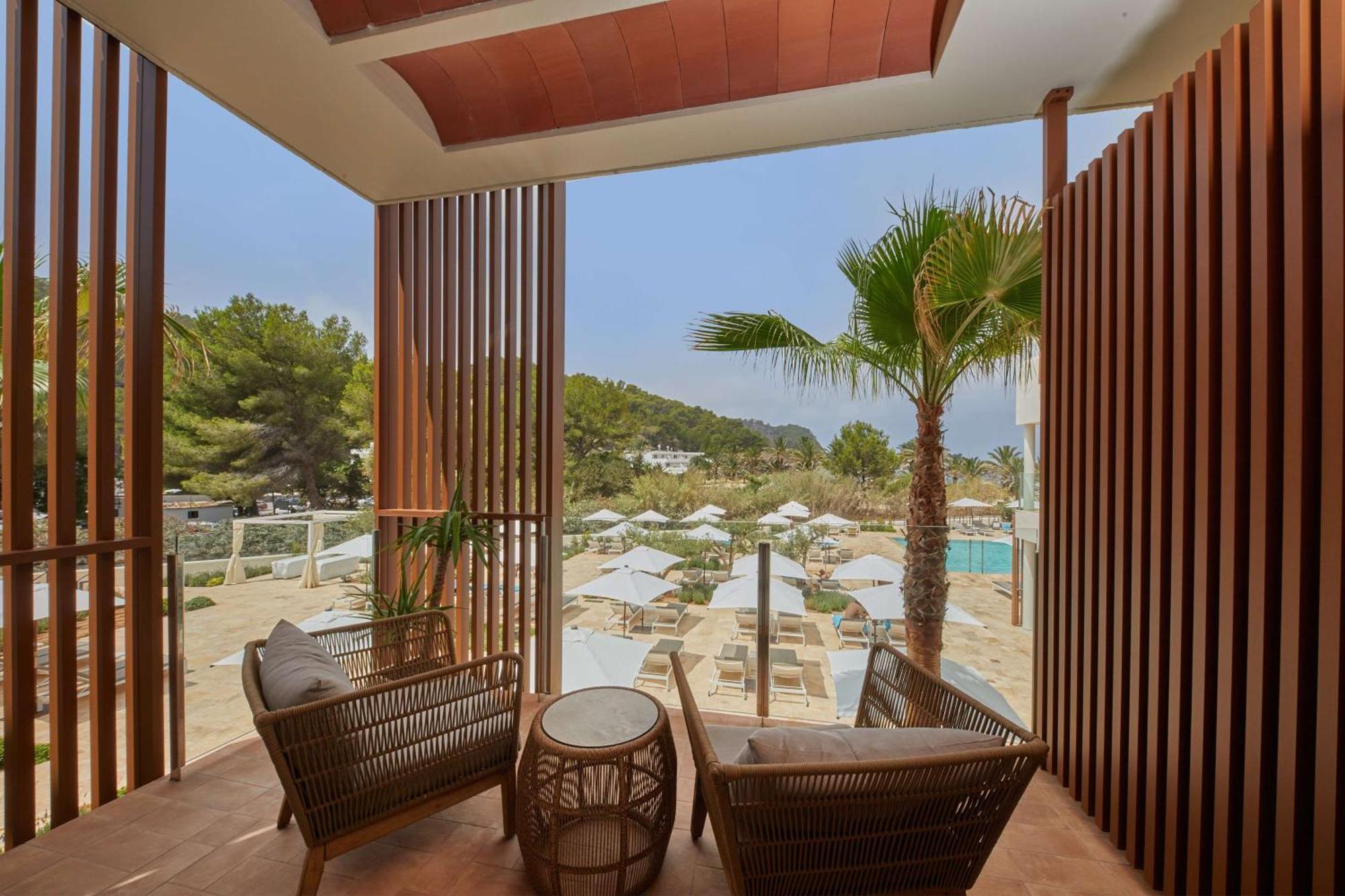 Cala San Miguel Ibiza Resort, Adults Only, Curio Collection By Hilton Port de Sant Miguel