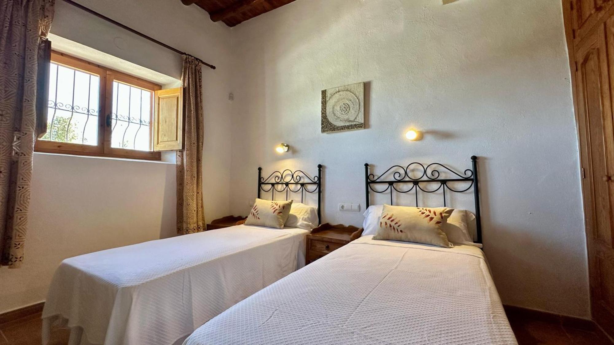 Casa Lluc Con Piscina, Jardin Y Vista Al Campo