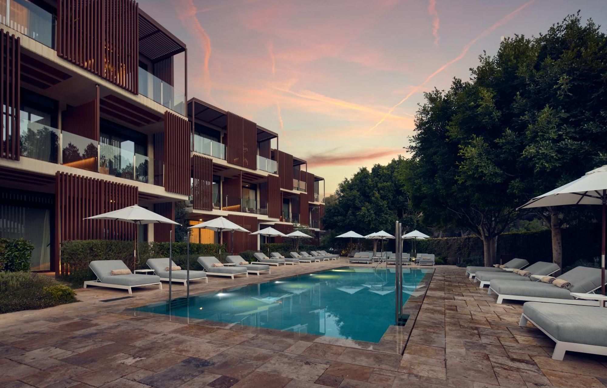 Hotel Cala San Miguel Ibiza Resort, Adults Only, Curio Collection By Hilton