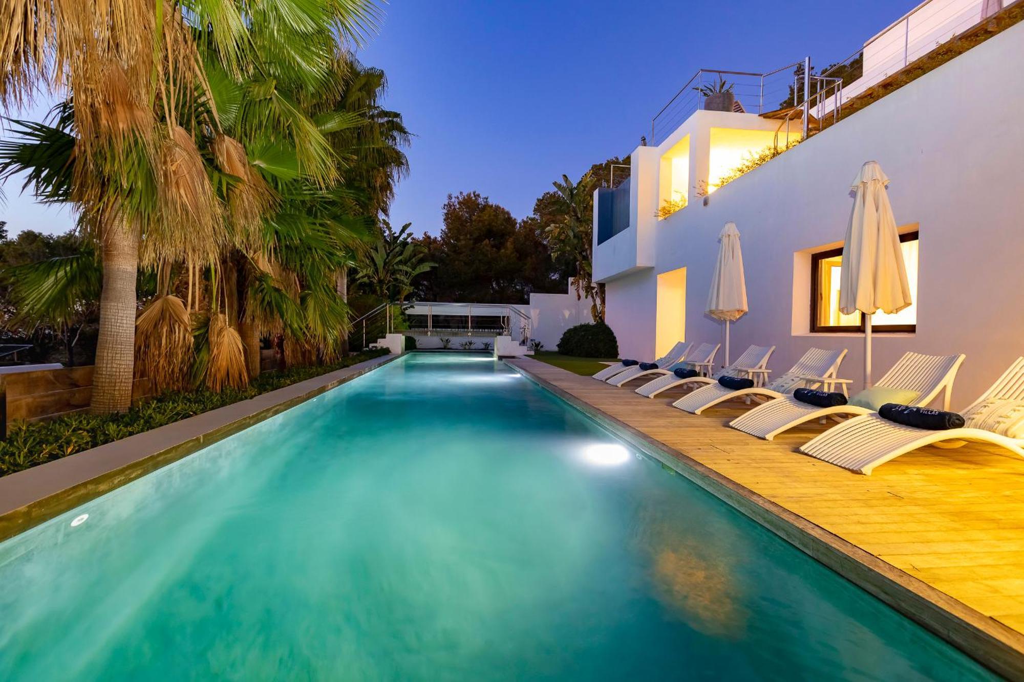In Cala Salada Sleeps 14 * Sant Antoni de Portmany