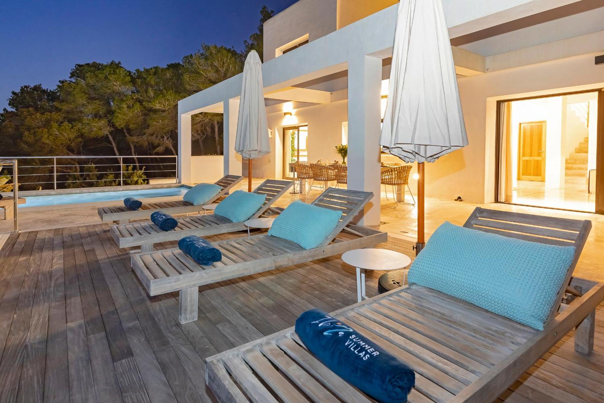 In Cala Salada Sleeps 14 * Sant Antoni de Portmany