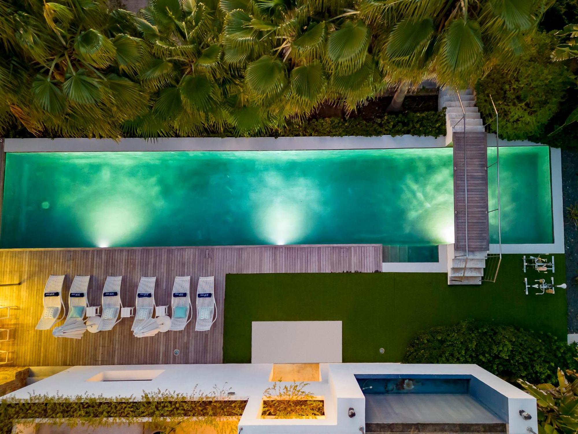 In Cala Salada Sleeps 14 * Sant Antoni de Portmany