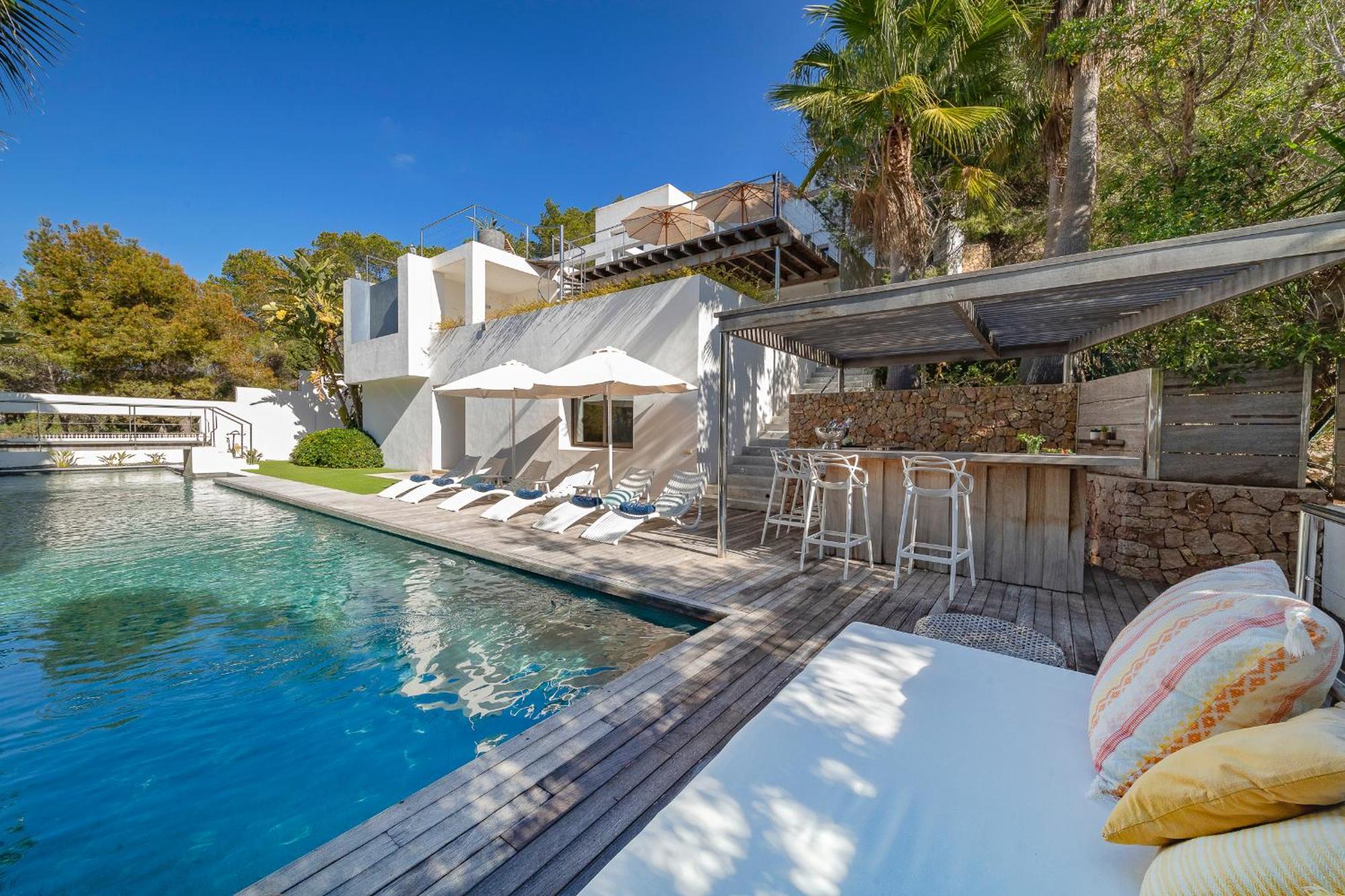 Villa In Cala Salada Sleeps 14 Sant Antoni de Portmany