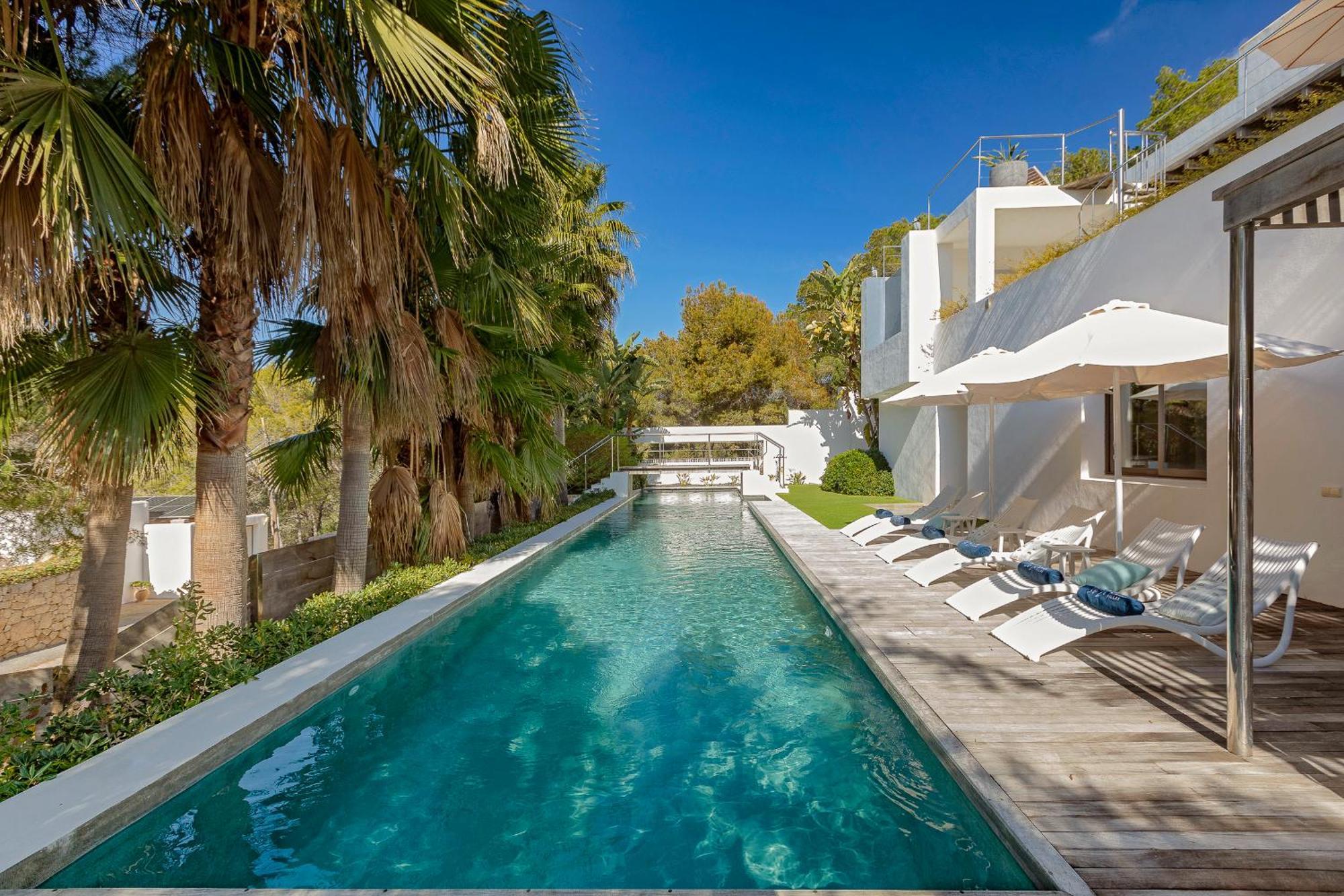Villa In Cala Salada Sleeps 14 Sant Antoni de Portmany