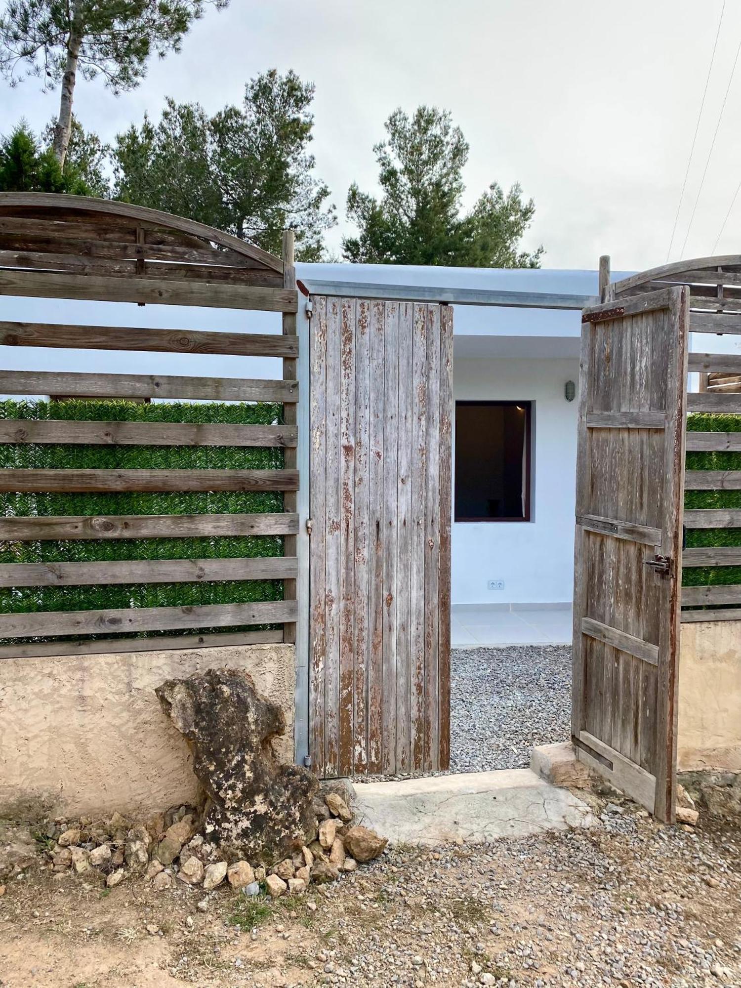 Iara Guest house Sant Miquel De Balansat