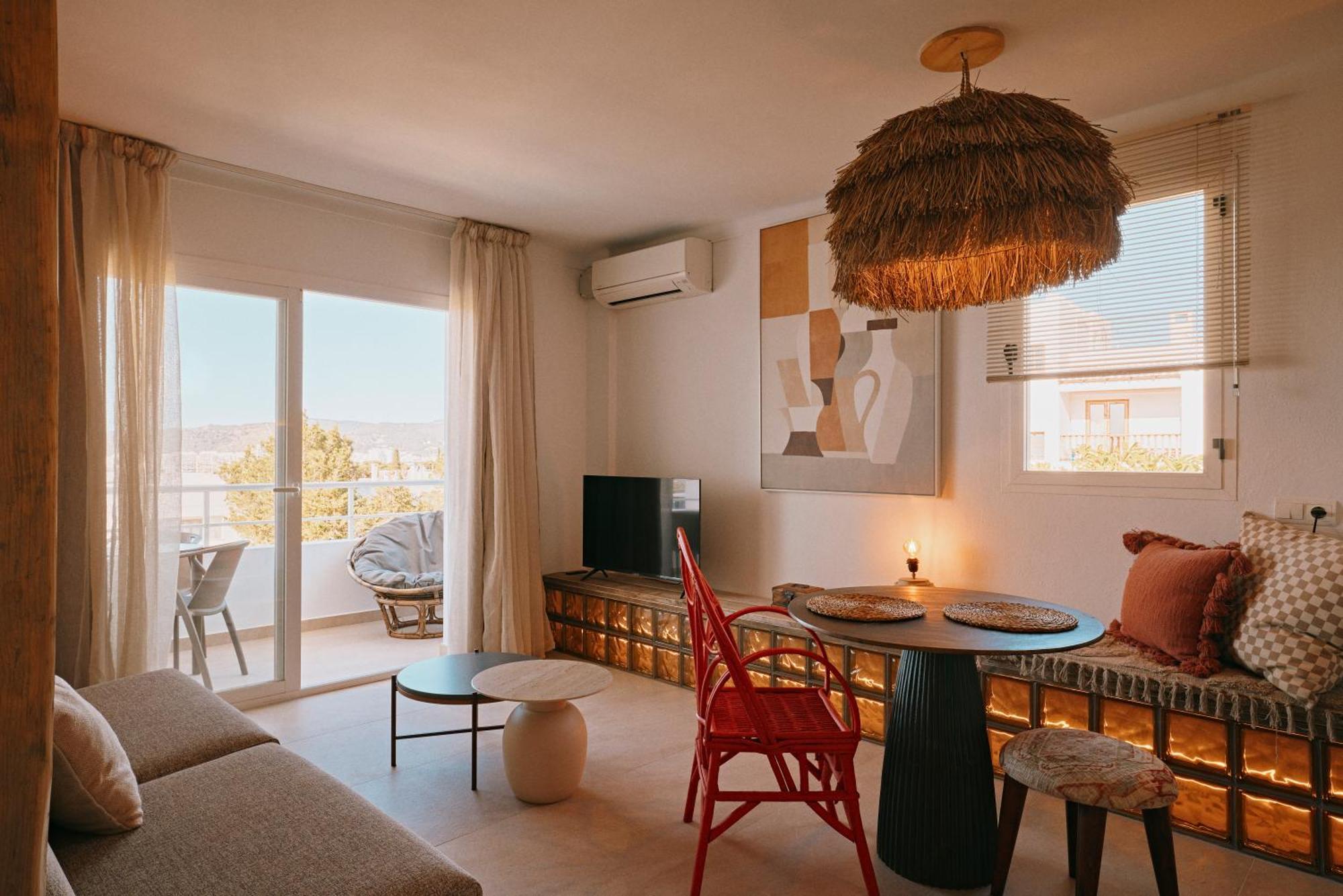 Aparthotel Sunset Oasis Ibiza Adults Only - New 2025 Sant Antoni de Portmany