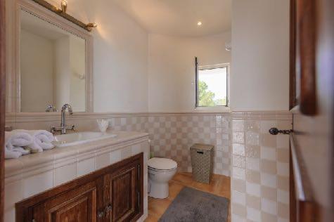 Villa Bellavista Has Stunning Views And A Private Infinity Pool Sant Jordi de ses Salines
