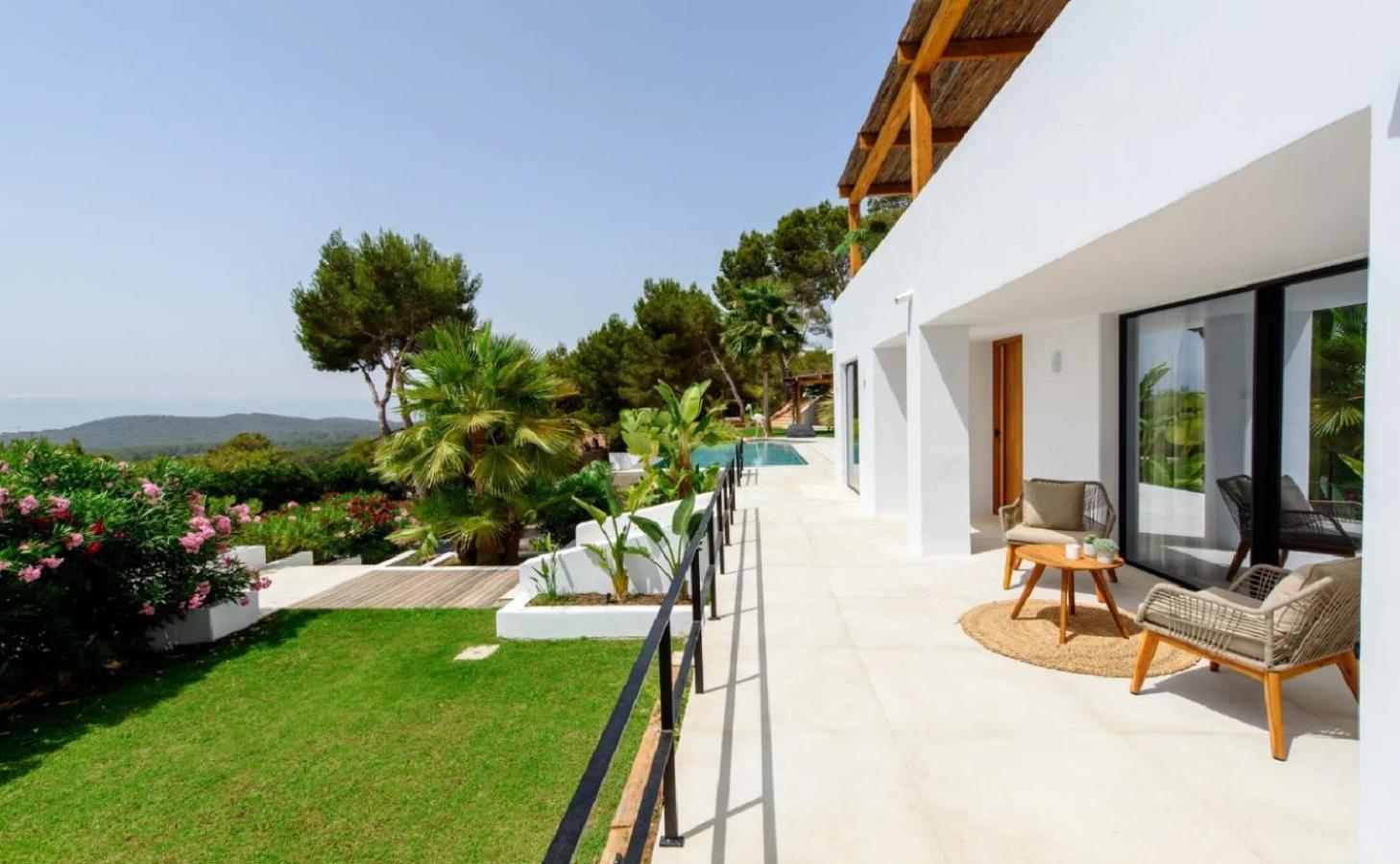 Casa Adel Villa
