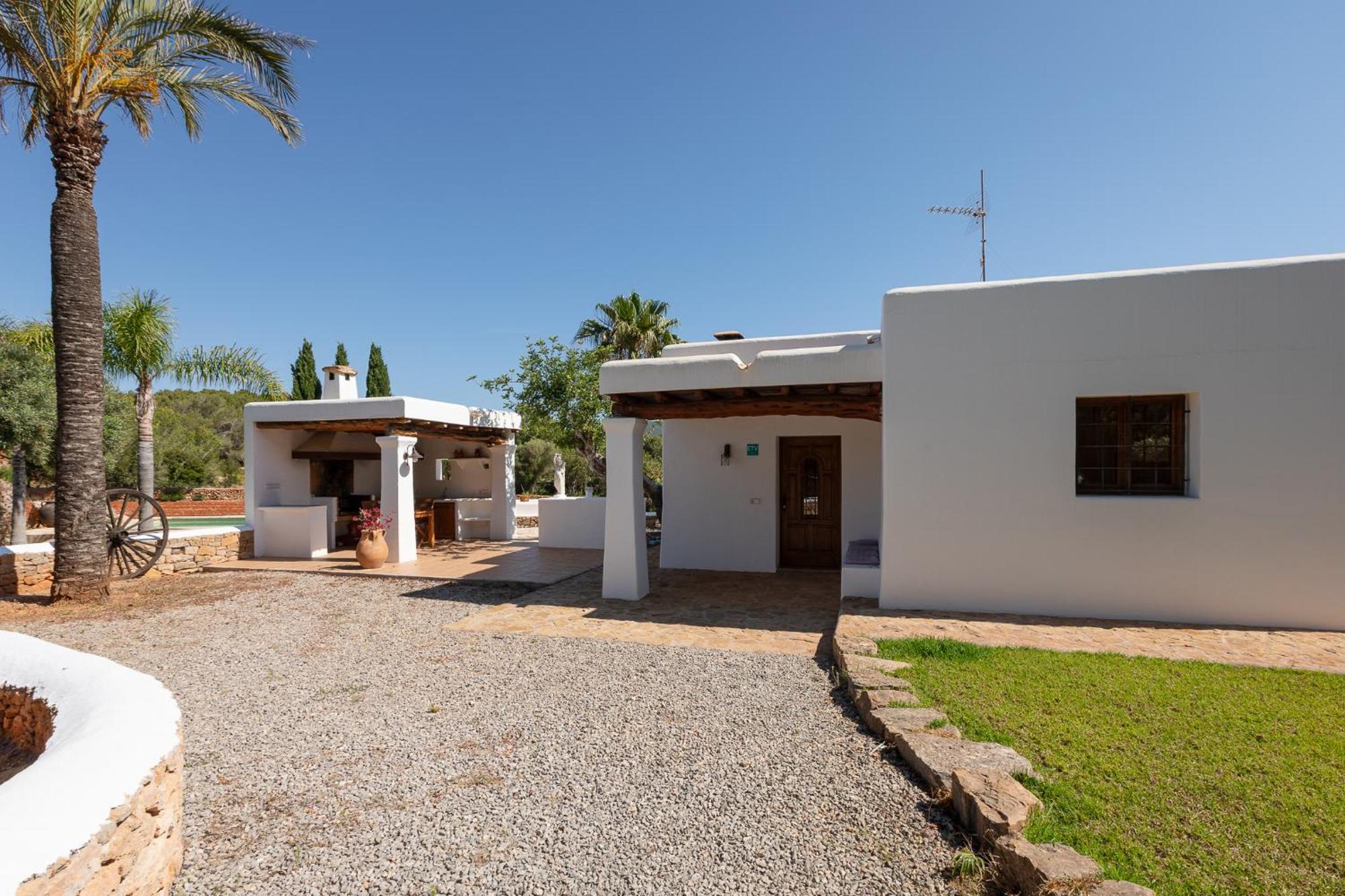Curreu * Sant Carles de Peralta