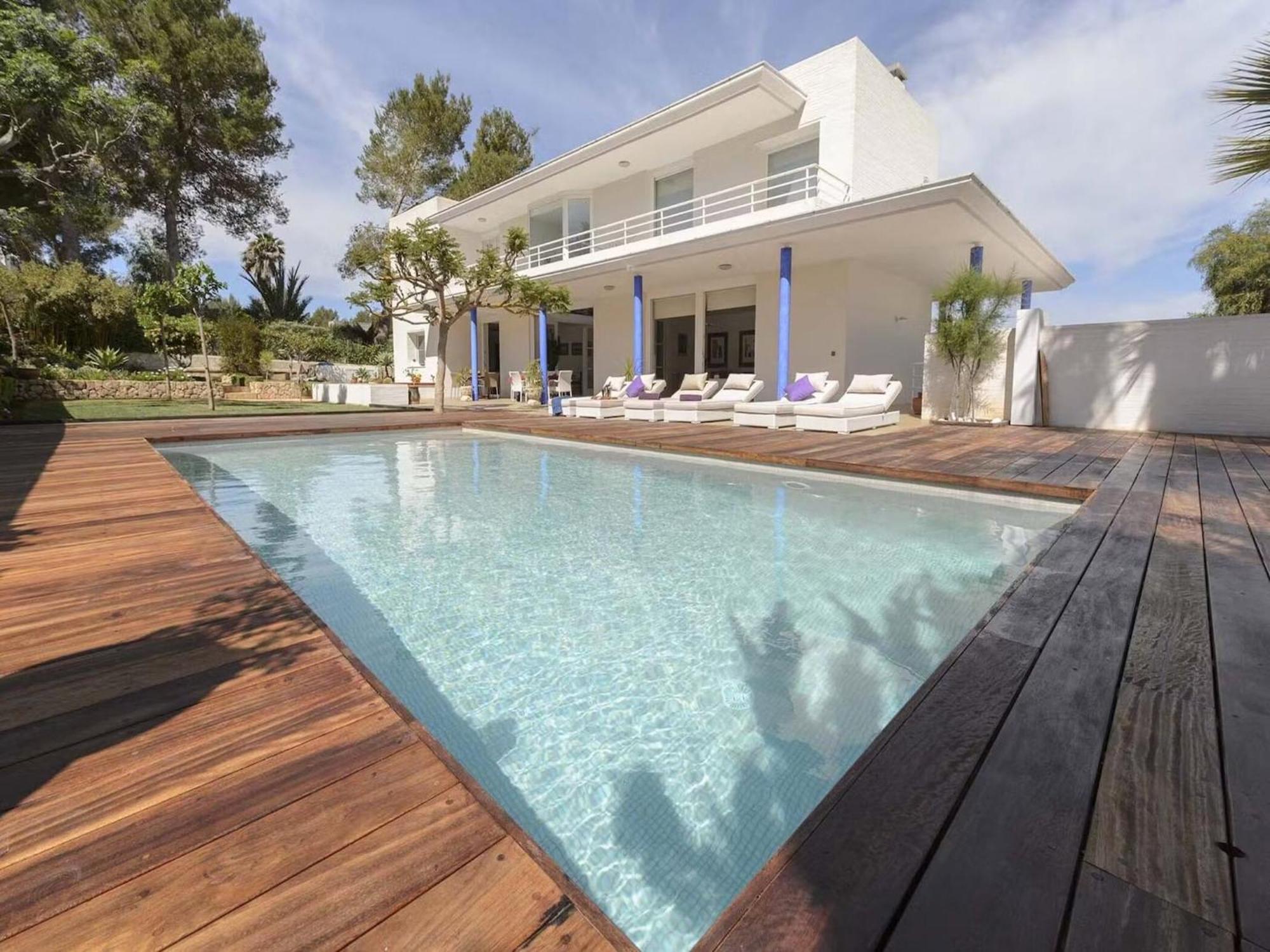 Majestic Near Villa San Antonio Abad