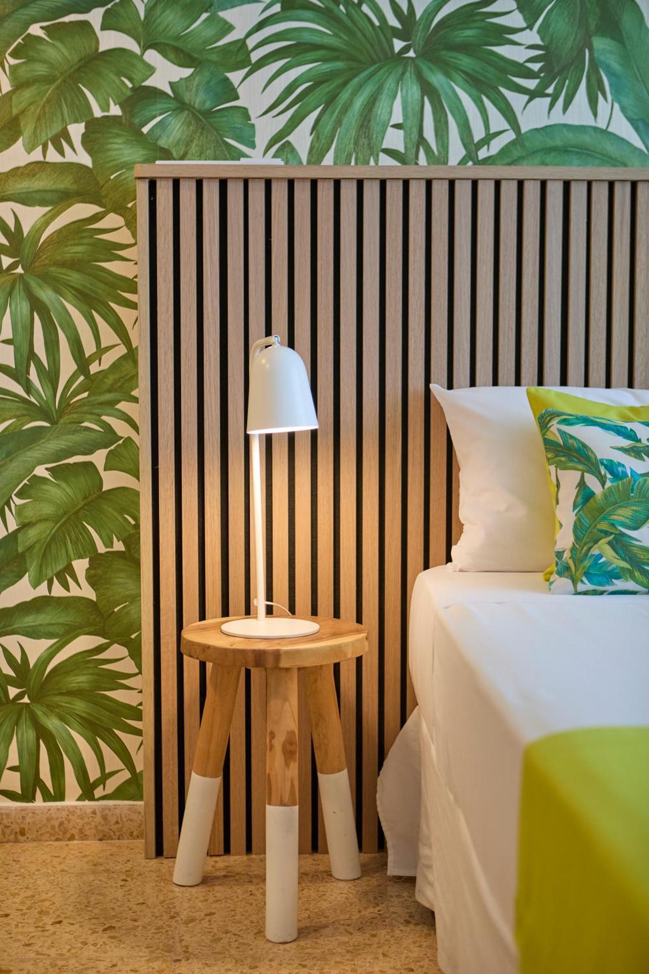 Escondidos Ibiza Aparthotel Platja d'en Bossa