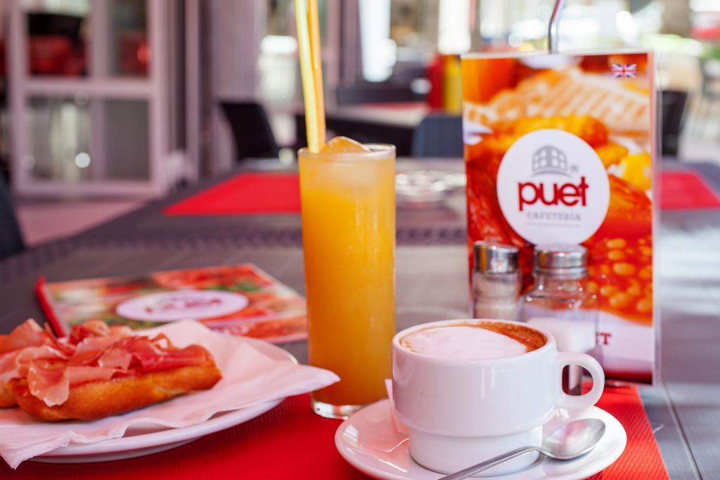 Puet Aparthotel