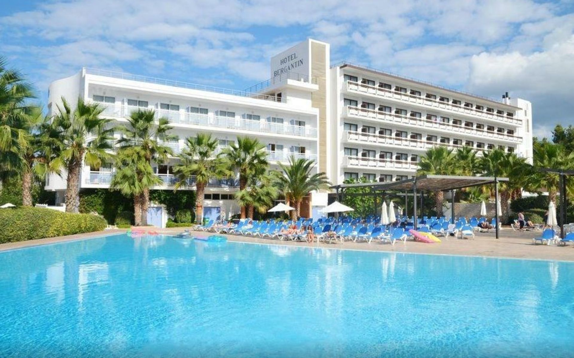 Hotel Azuline Bergantin