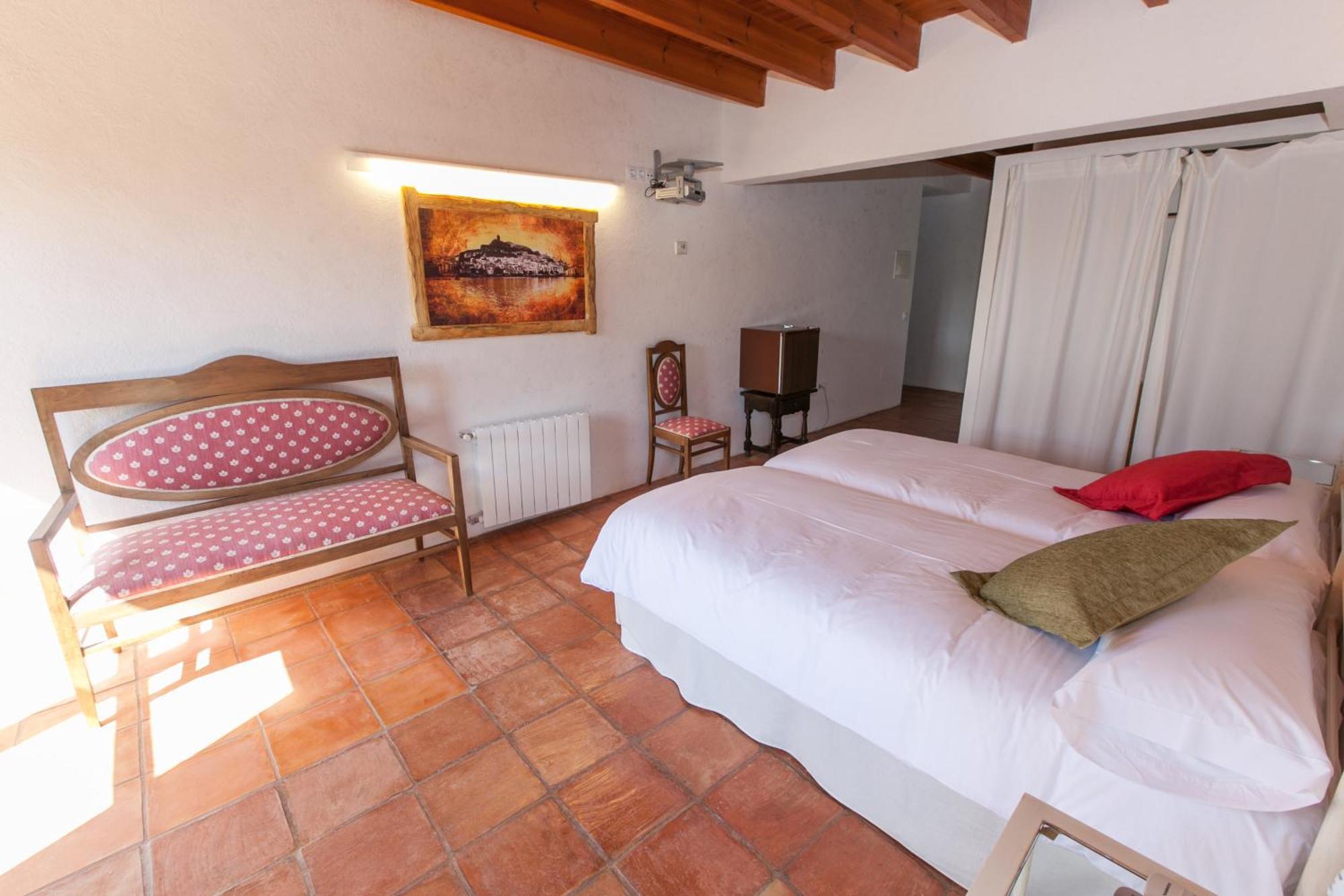 Farm stay Pere Sord *