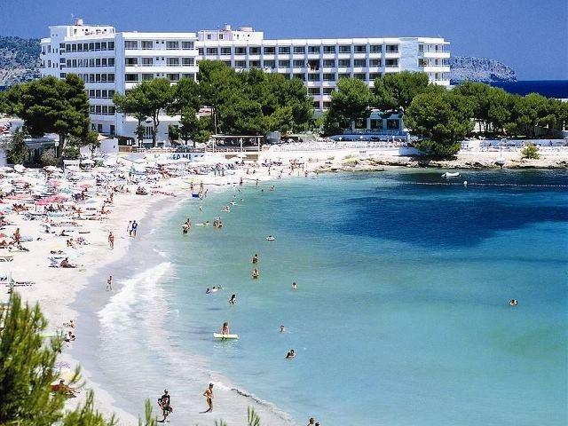 Leonardo Ibiza Santa Eulalia * Es Cana