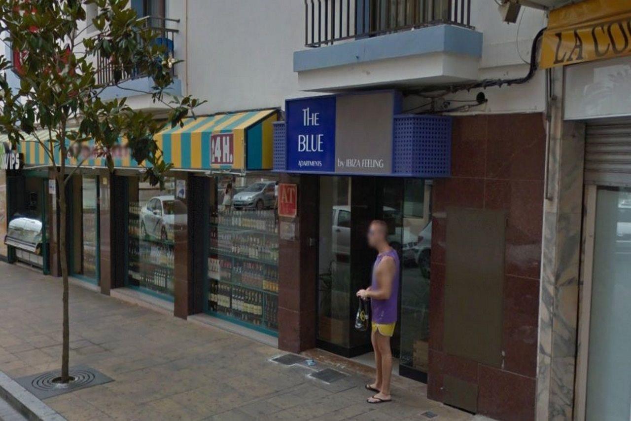 The Blue - Adults Only Apartment