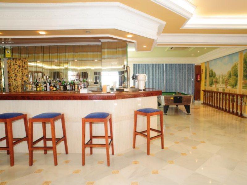 Neptuno Hotel 3*