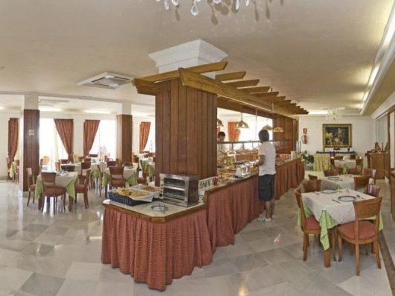 Neptuno Hotel