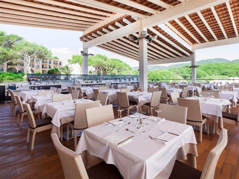 Invisa Club Cala Blanca Hotel Es Figueral