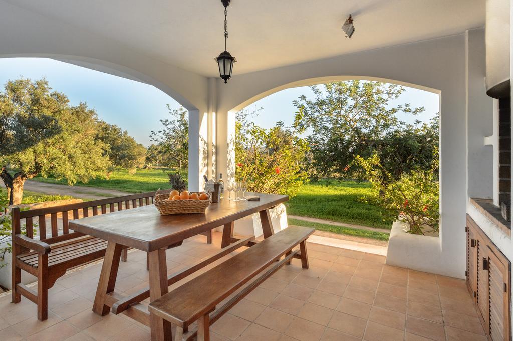 Mercedes Villa *