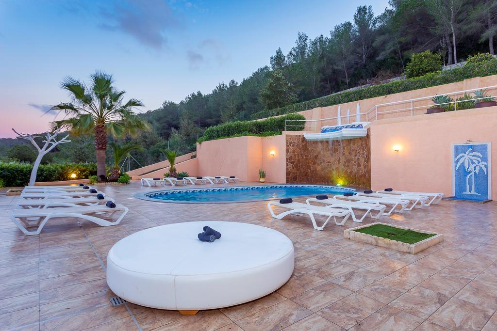 Solaris Villa *