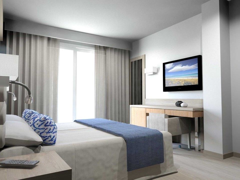 Hotel Invisa Club Cala 4*