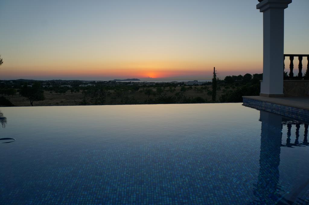 Villa Almond *