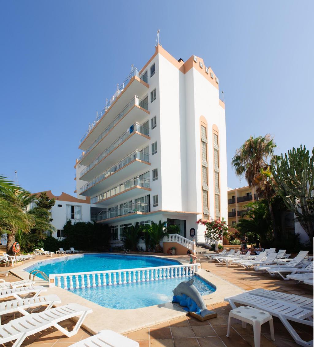 Neptuno Hotel 3*