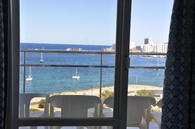 Neptuno Hotel