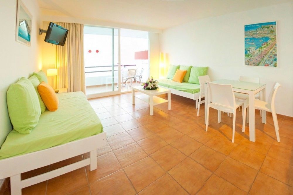 Llobet Aparthotel 3*