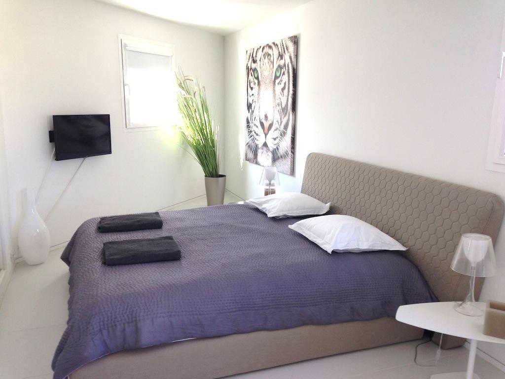 Patio Blanco Luxury Ibiza Town