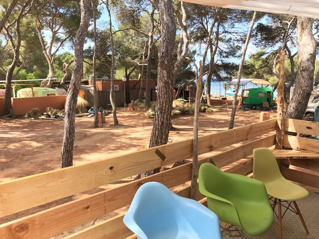 Campsite Vintage Camper - And Ibiza Es Canar (Ibiza)