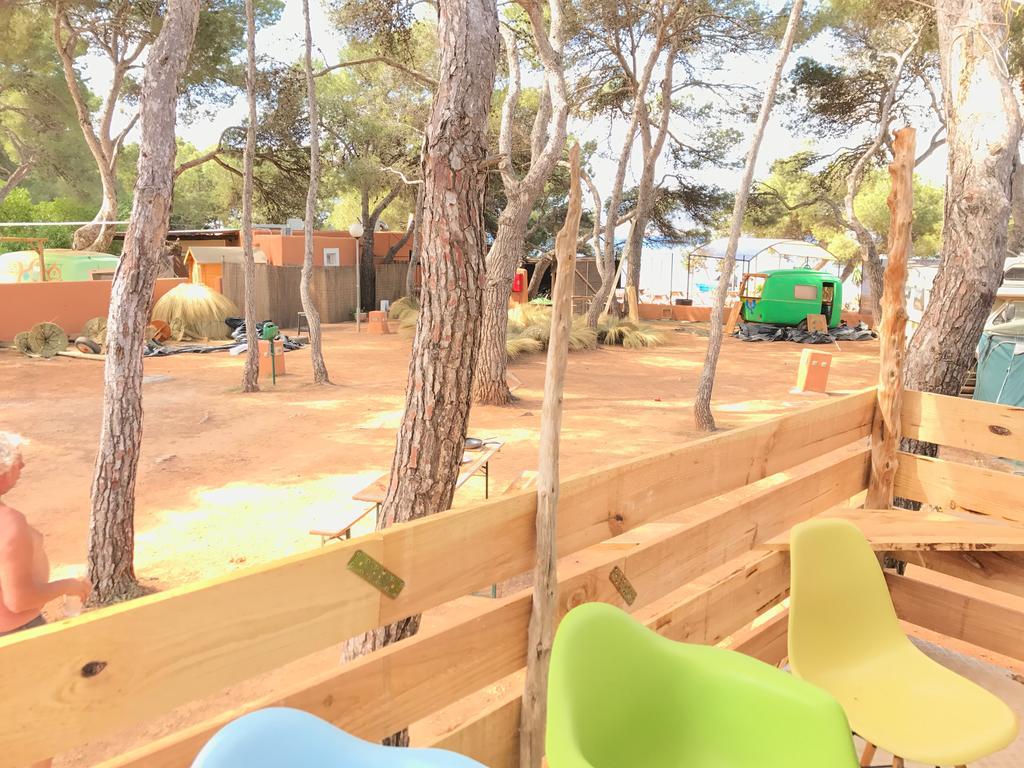 Vintage Camper - And Ibiza * Es Canar (Ibiza)