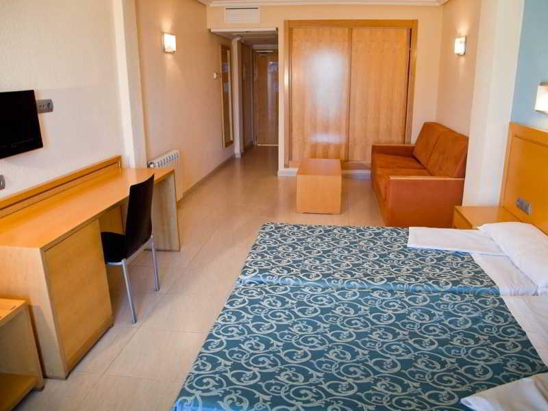 Hotel Vibra S'Estanyol 3* San Antonio (Ibiza)