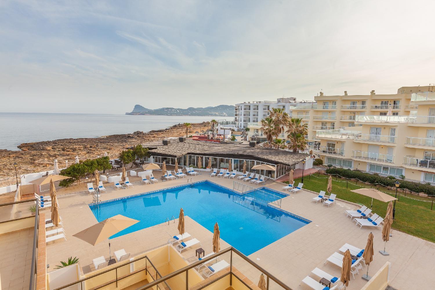 Salia Aparthotel 4*