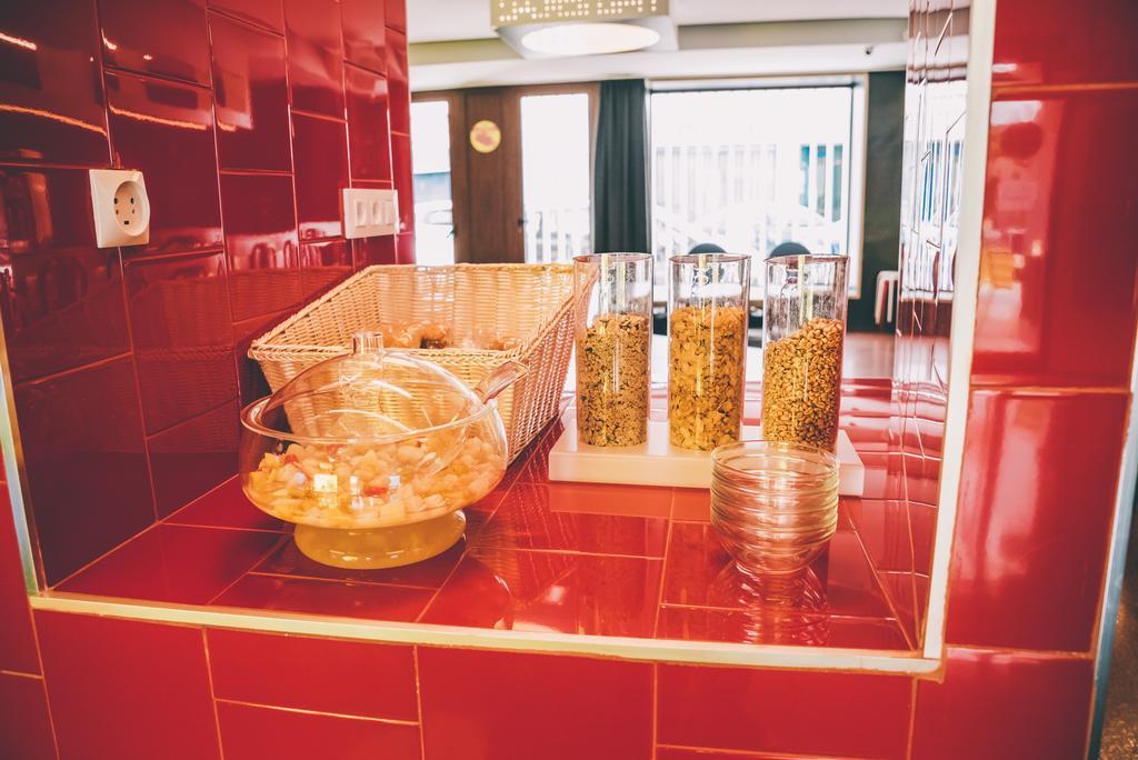 Amistat Island Ibiza - Juvenil Hostel Sant Antoni de Portmany