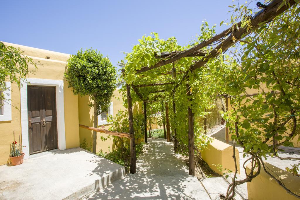 Las Mariposas Club Villa San Rafael De Sa Creu