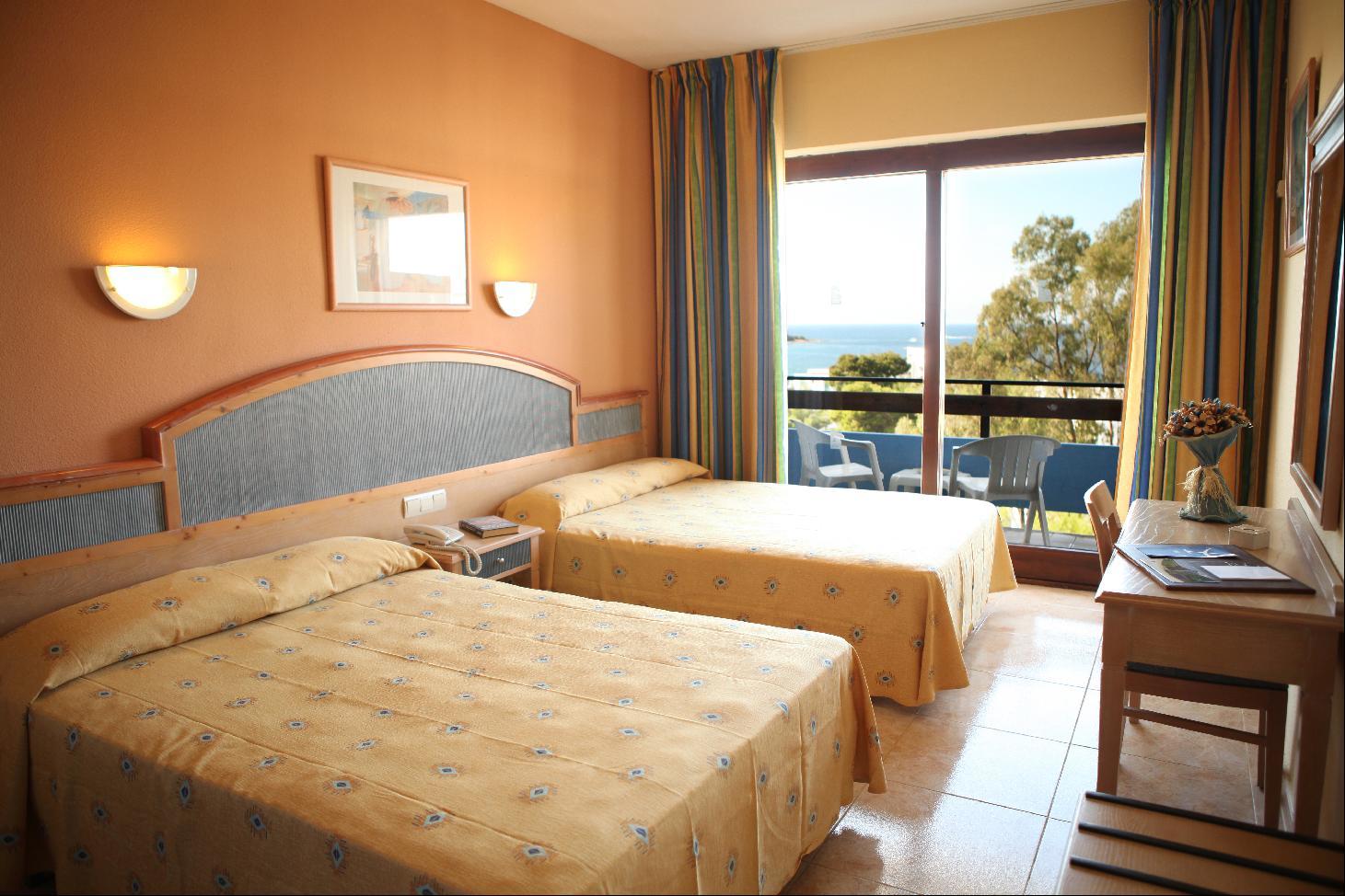 Azuline Bergantin San Antonio (Ibiza)