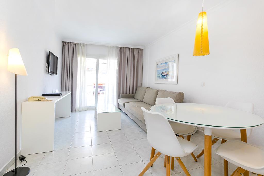 Duquesa Playa Aparthotel Santa Eulària des Riu