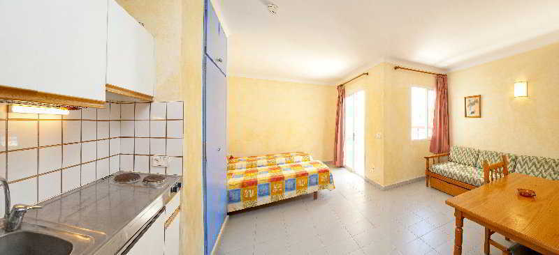 Aparthotel Sol Bay