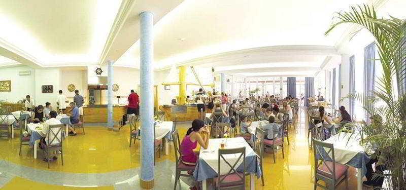 Sol Bay Aparthotel 2*