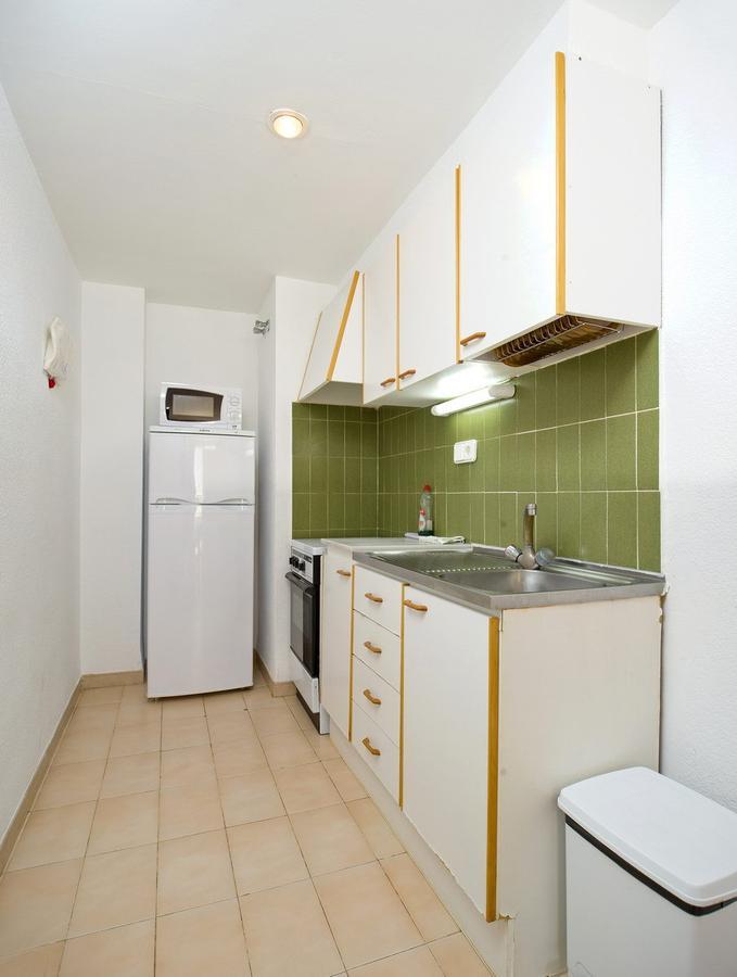 Cala Llonga Playa Appartement *