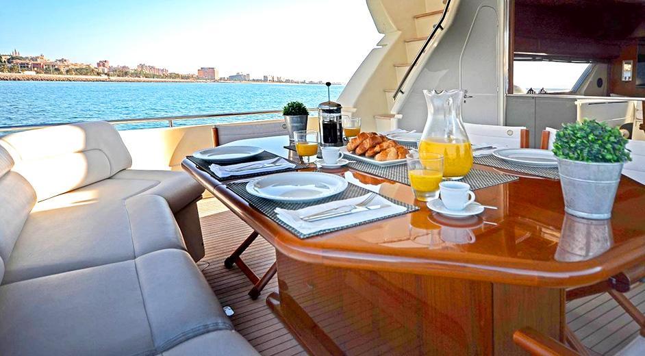 Botel Divina 3*